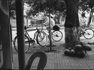 Harry-Wilson-Photographer-Bicycles-Hue-Vietnam-1998