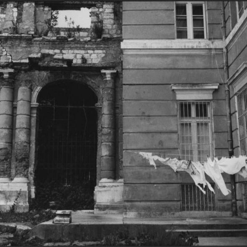 05-Harry-Wilson-Photographer-Laundry-Zadar-Yugoslavia-1978