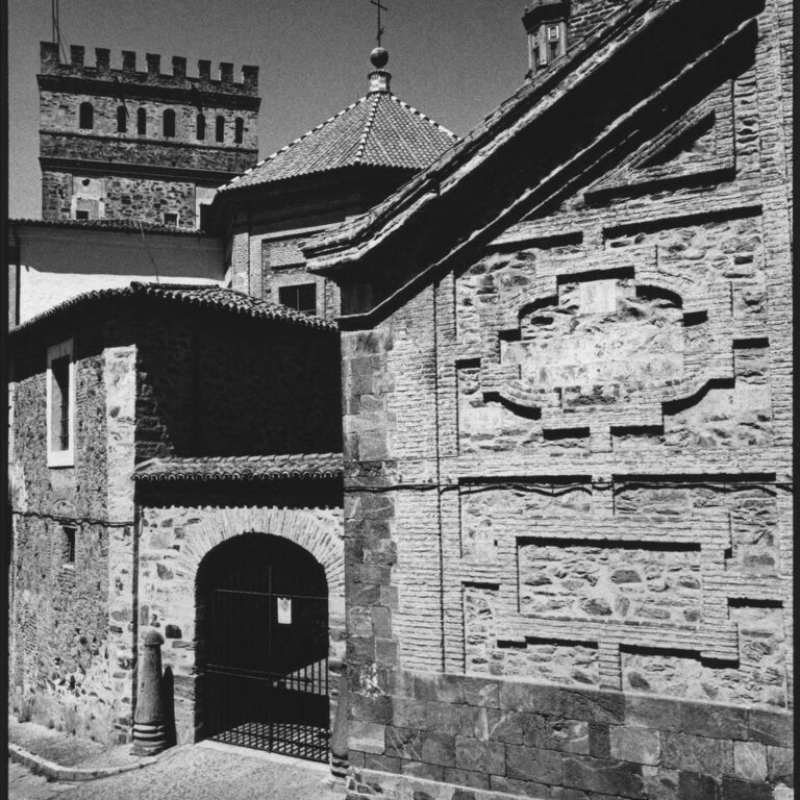 34-Harry-Wilson-Photographer-Facade-Guadalupe-Spain-2014