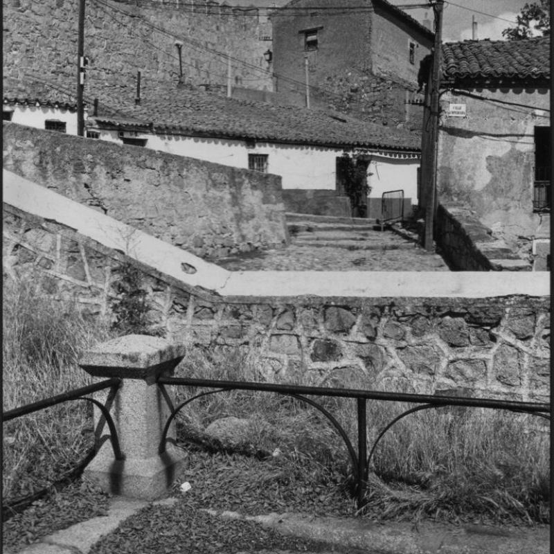 35-Harry-Wilson-Photographer-Walls-Avila-Spain-1994