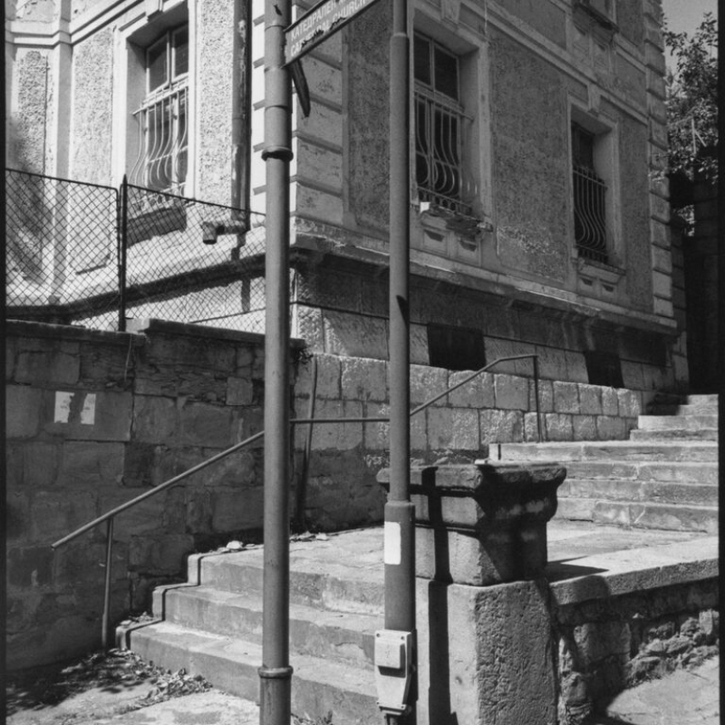 36-Harry-Wilson-Photographer-Corner-Veliko-Tarnovo-Bulgaria-2011