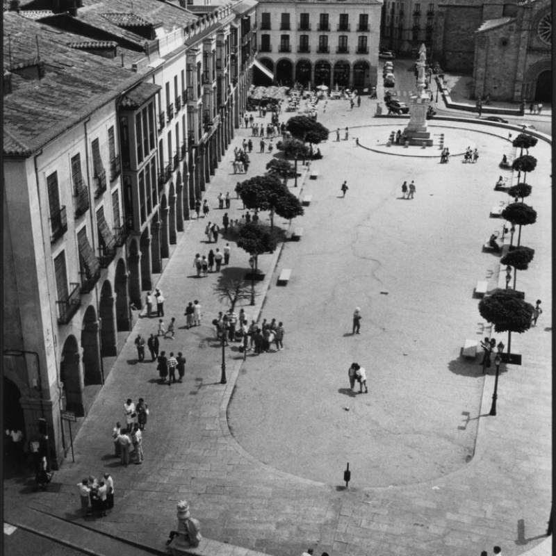 42-Harry-Wilson-Photographer-Square-Avila-Spain-1994